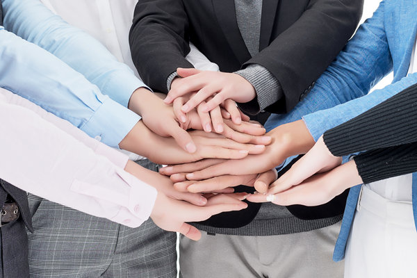 變革中的企業(yè)如何對待持不同態(tài)度的人？