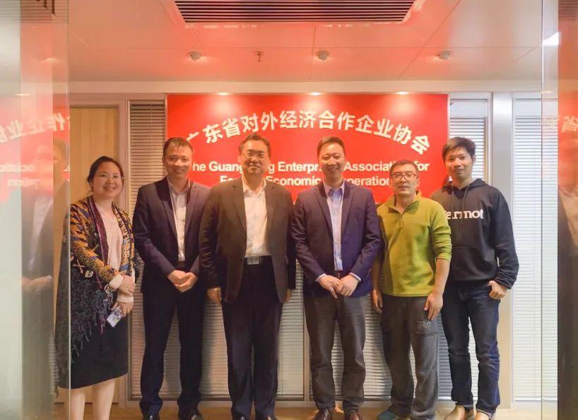 2 月 10 日 廣東省對外經(jīng)濟合作企業(yè)協(xié)會駐莫斯科代表處首席代表&俄羅斯粵商會會長孫繼業(yè)、秘書長于超先、秘書長李欽武、正睿咨詢集團商業(yè)服務(wù)中心總經(jīng)理武文盛（左3）、項目總監(jiān)譚懿（左2）合影