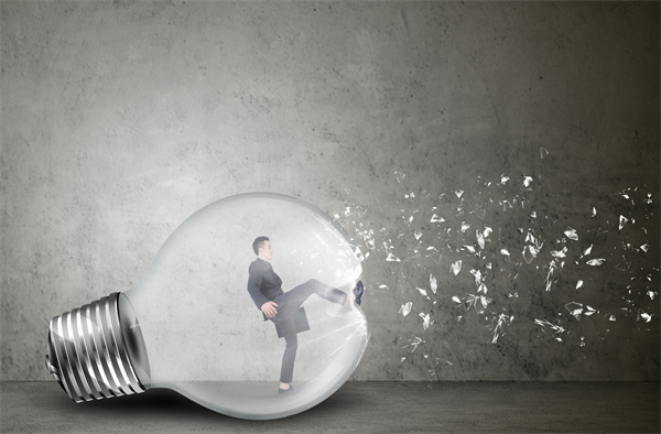 戰(zhàn)略咨詢：如何應(yīng)對(duì)新基建帶來的機(jī)遇？