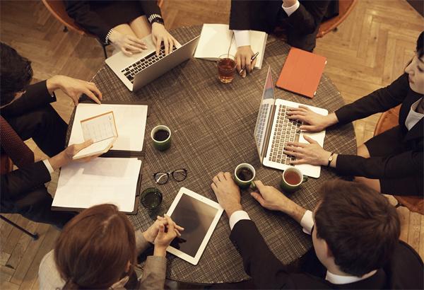 為什么企業(yè)要注意組織架構(gòu)的設(shè)置和職能職責(zé)的梳理？