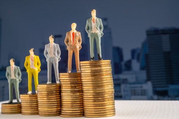 集團財務整合優(yōu)化：降低成本，提高資金使用效率