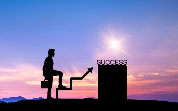 員工培訓(xùn)與發(fā)展：打造高效能團(tuán)隊的關(guān)鍵！