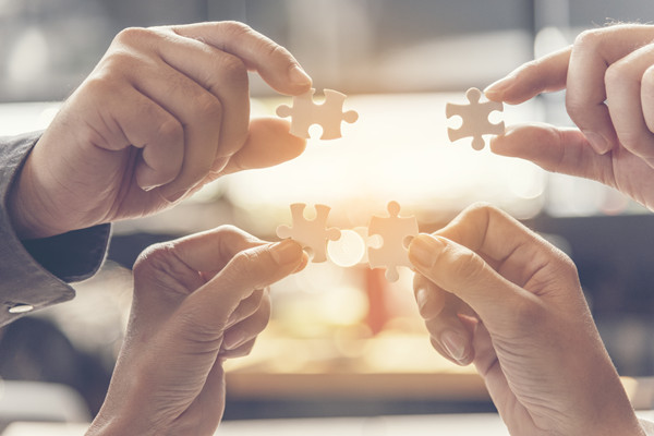 如何利用大數(shù)據(jù)驅(qū)動企業(yè)戰(zhàn)略決策？