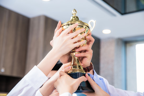 績效與薪酬掛鉤：激發(fā)員工動力，實現(xiàn)企業(yè)目標