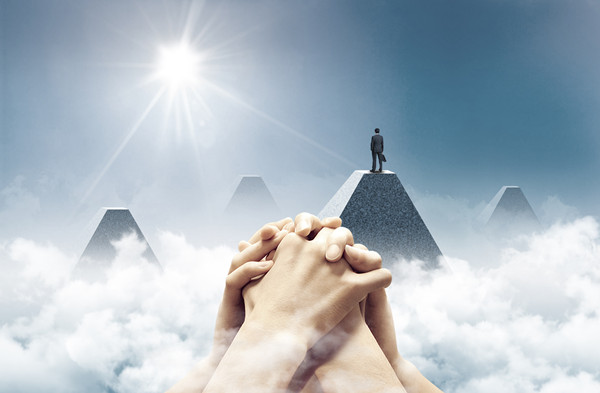 年度轉(zhuǎn)型升級計(jì)劃：轉(zhuǎn)型升級，提質(zhì)增效