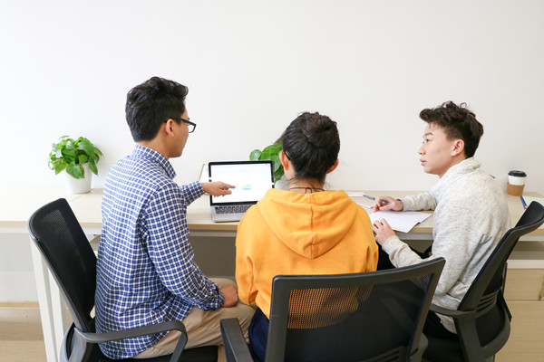 年度經營計劃與項目管理如何相互配合？