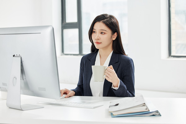 高管薪酬激勵(lì)：吸引和留住人才，推動(dòng)企業(yè)持續(xù)發(fā)展