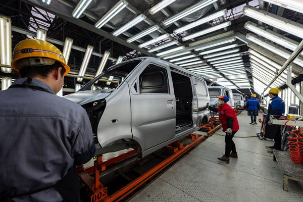 生產(chǎn)布局優(yōu)化：提高生產(chǎn)線平衡，降低生產(chǎn)周期