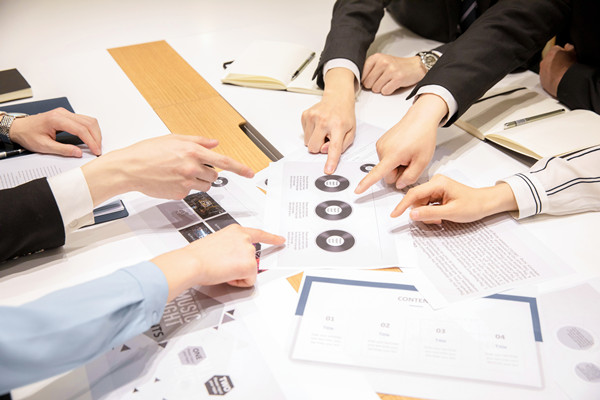 跨越鴻溝：如何運用變革管理應對企業(yè)挑戰(zhàn)？