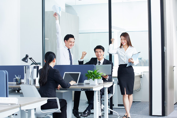 年度經(jīng)營計劃：聚焦核心業(yè)務(wù)，提升核心競爭力