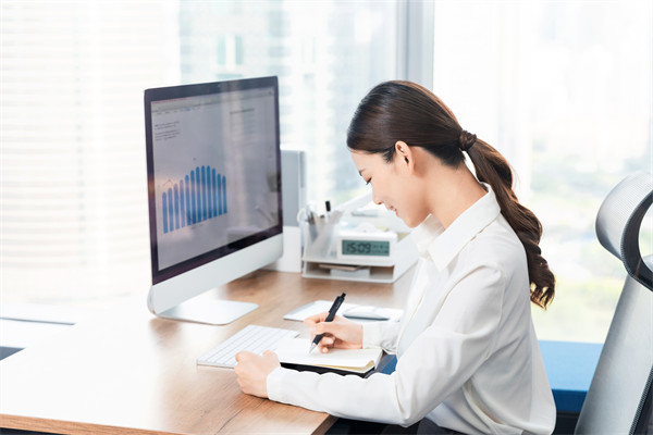 薪酬與員工發(fā)展：促進員工成長，提高工作動力