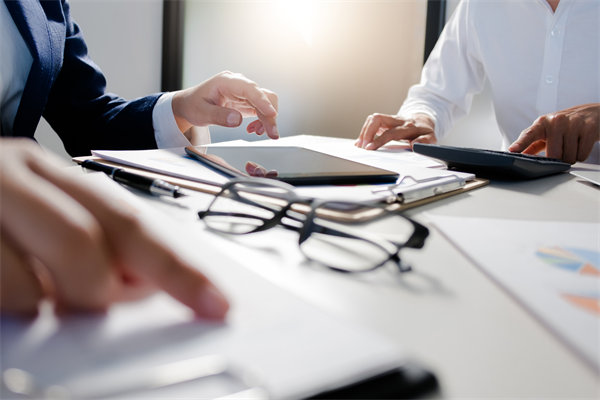 智慧預(yù)算，護(hù)航企業(yè)未來(lái)，構(gòu)建穩(wěn)健預(yù)算管理體系