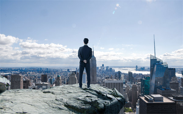 戰(zhàn)略眼光：洞察市場(chǎng)趨勢(shì)，搶占先機(jī)引領(lǐng)未來