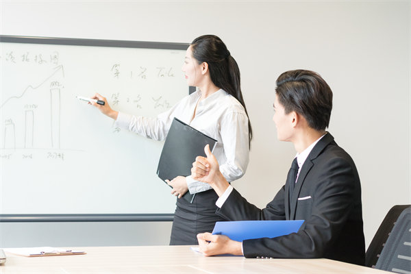 深化人力資源培訓(xùn)，打造高素質(zhì)專業(yè)化人才團隊