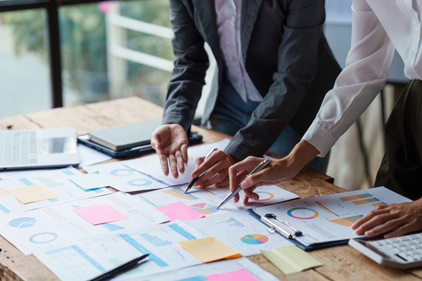 精準(zhǔn)制造業(yè)管理，提升生產(chǎn)效率，降低運營成本