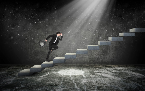 績效反饋助力成長，促進(jìn)員工與企業(yè)共進(jìn)步