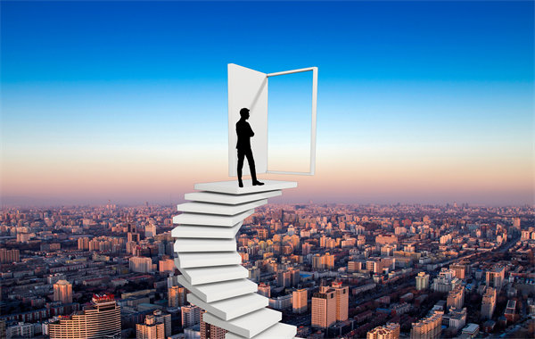 創(chuàng)新組織規(guī)劃模式，構(gòu)建未來(lái)導(dǎo)向的企業(yè)發(fā)展藍(lán)圖