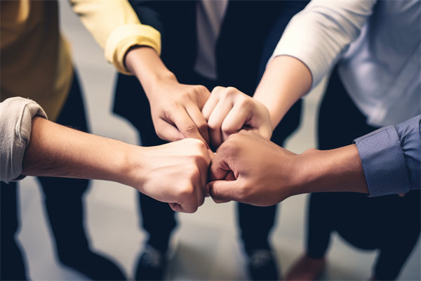 協(xié)同內(nèi)外力量，執(zhí)行經(jīng)營(yíng)計(jì)劃，共創(chuàng)企業(yè)美好明天