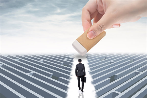 面對(duì)行業(yè)變革，企業(yè)如何重構(gòu)組織以適應(yīng)新市場環(huán)境？