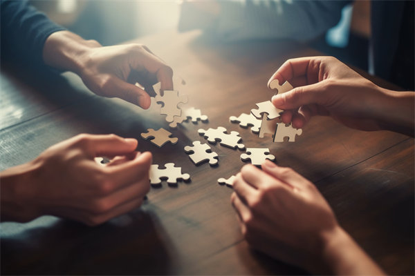 跨國集團(tuán)如何平衡本地化與全球化管控？