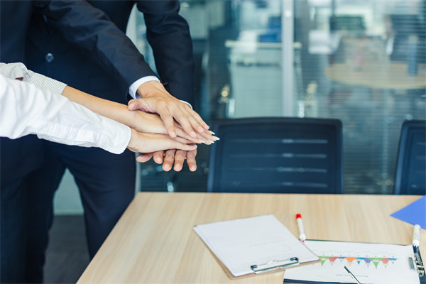 領(lǐng)導(dǎo)力培養(yǎng)體系如何構(gòu)建，為組織未來儲(chǔ)備關(guān)鍵人才？