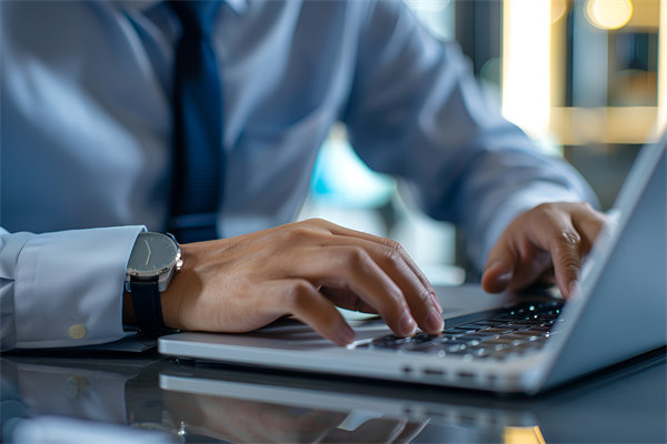 如何通過績效激勵機(jī)制激發(fā)團(tuán)隊(duì)的創(chuàng)新與活力？