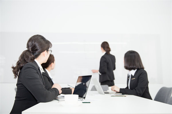 成本削減與效益增長(zhǎng)，咨詢?nèi)绾握业阶罴哑胶恻c(diǎn)？