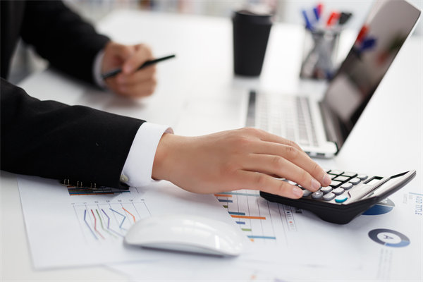 預(yù)算管理中的成本控制秘訣：如何避免浪費(fèi)又高效？
