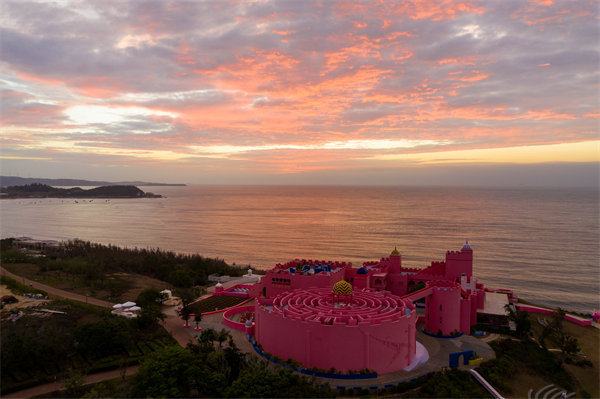 管理咨詢?nèi)绾沃φ闹葜行∑髽I(yè)突破發(fā)展瓶頸？