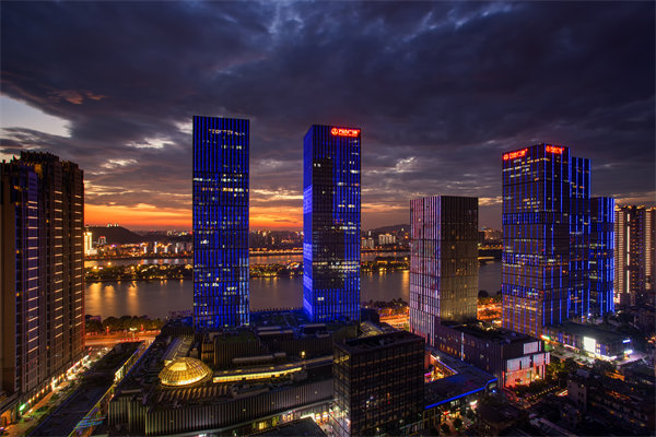 長(zhǎng)沙企業(yè)如何通過(guò)管理咨詢(xún)實(shí)現(xiàn)戰(zhàn)略與運(yùn)營(yíng)協(xié)同？