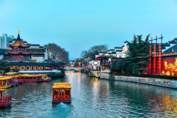 南京管理咨詢機(jī)構(gòu)如何提供前瞻性戰(zhàn)略規(guī)劃建議？