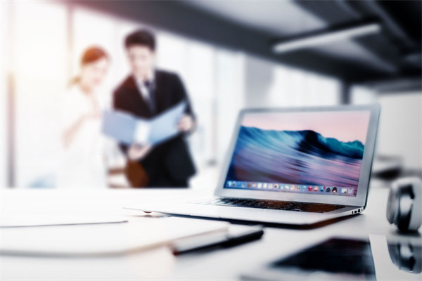 遭遇市場波動時，如何靈活調(diào)整年度經(jīng)營計劃？