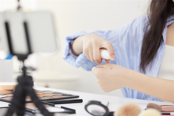 內(nèi)容為王時(shí)代，如何創(chuàng)作引人入勝的營(yíng)銷(xiāo)內(nèi)容？