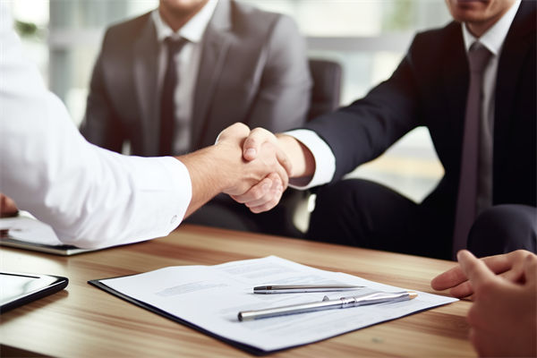 跨國企業(yè)如何管理文化差異以實現(xiàn)全球戰(zhàn)略協(xié)同？