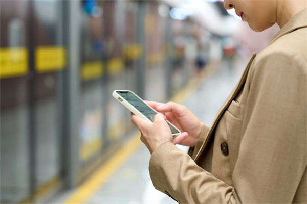 國(guó)產(chǎn)手機(jī)均價(jià)已逼近4000元，對(duì)企業(yè)薪酬管理的啟示