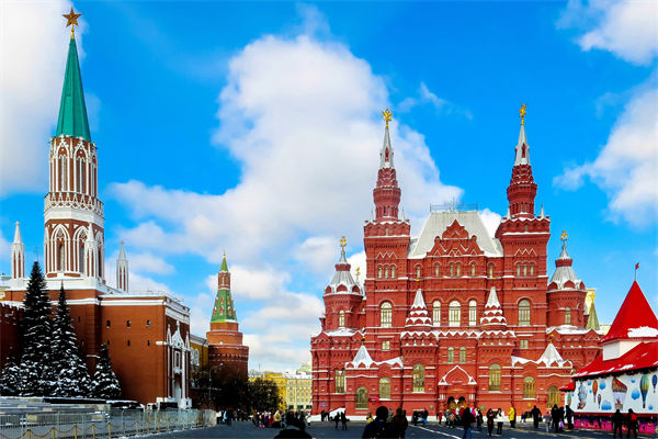 中國(guó)消費(fèi)者開(kāi)始擁抱俄貨，國(guó)內(nèi)制造業(yè)怎么應(yīng)對(duì)？