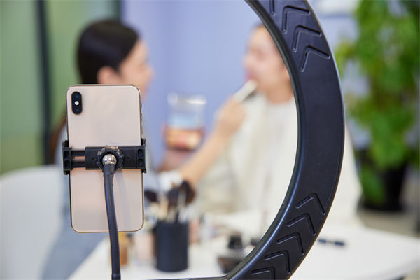 中國消費者開始擁抱俄貨，國內(nèi)制造業(yè)怎么應(yīng)對？