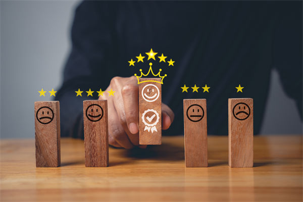 客戶為中心，管理咨詢?nèi)绾沃ζ髽I(yè)優(yōu)化服務(wù)體驗(yàn)？