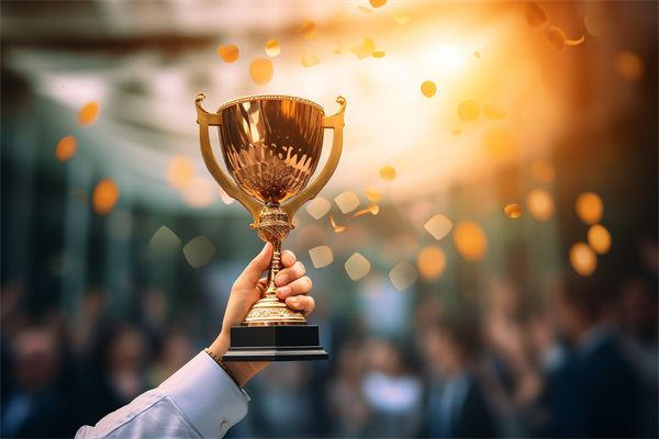 薪酬管理中，如何考慮員工個(gè)人發(fā)展，實(shí)現(xiàn)長(zhǎng)期激勵(lì)？