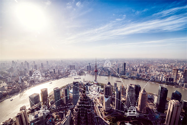 供應(yīng)鏈管理中，如何確保供應(yīng)鏈透明度與安全性？