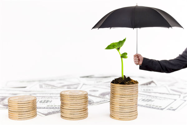 面對(duì)市場(chǎng)變化，企業(yè)戰(zhàn)略管理的靈活性如何保持與提升？