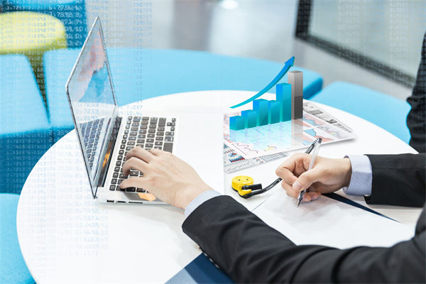 大數(shù)據(jù)與AI如何助力企業(yè)實(shí)現(xiàn)精準(zhǔn)預(yù)算分析與預(yù)測？