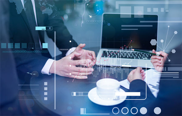 品牌戰(zhàn)略管理中，如何有效應(yīng)對市場變化與消費者需求？