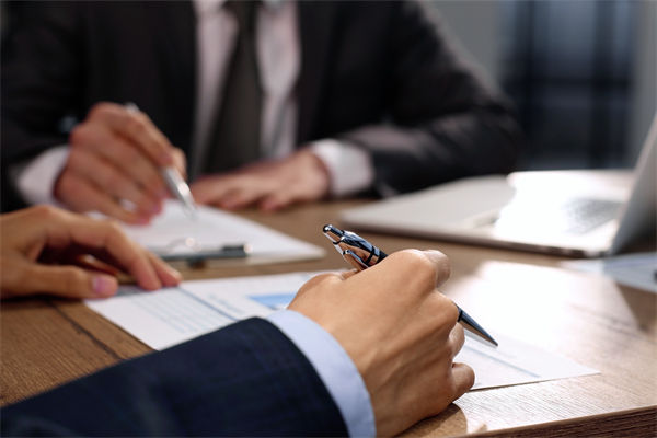 如何構(gòu)建有效的集團(tuán)管控體系，提升決策效率？