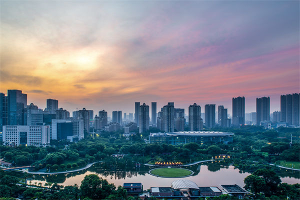 佛山預(yù)算管理咨詢公司如何助力企業(yè)實(shí)現(xiàn)預(yù)算精準(zhǔn)控制？