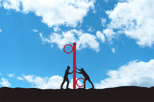 在全球化背景下，企業(yè)如何構(gòu)建競爭優(yōu)勢的戰(zhàn)略框架？