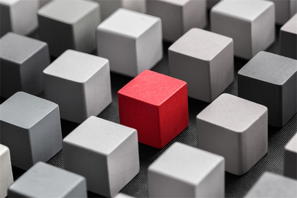 如何在競(jìng)爭(zhēng)激烈的市場(chǎng)中保持品牌差異化優(yōu)勢(shì)？