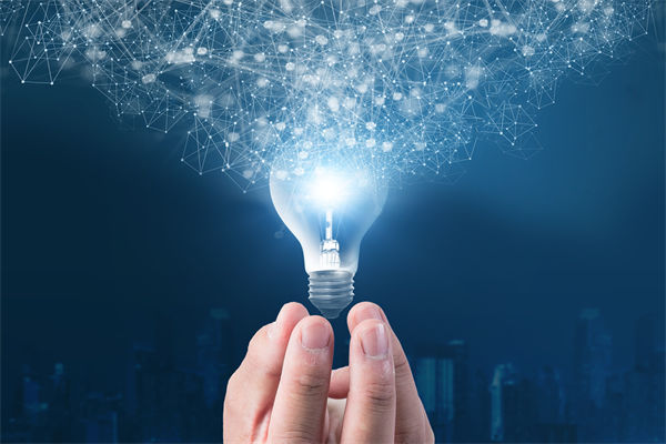 如何在競(jìng)爭(zhēng)激烈的市場(chǎng)中保持品牌差異化優(yōu)勢(shì)？