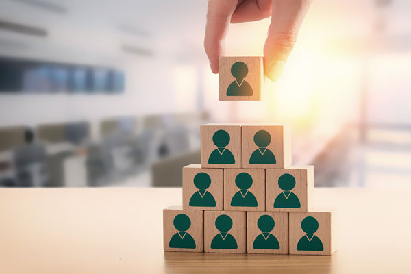 內(nèi)部人才儲(chǔ)備不足，關(guān)鍵崗位青黃不接，人力資源如何應(yīng)對(duì)？