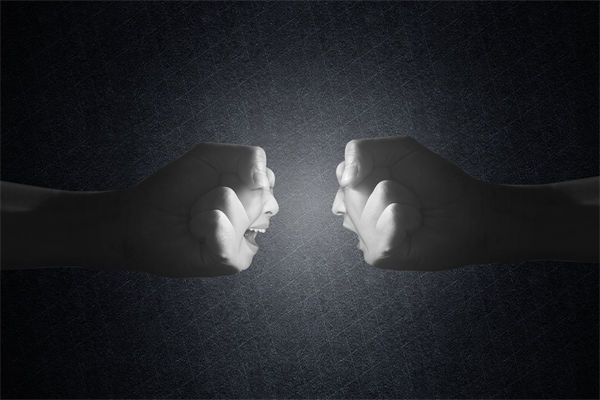 內(nèi)部矛盾重重，管理咨詢?nèi)绾沃χ亟ê椭C高效組織？